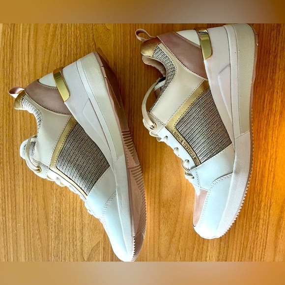 Michael Kors heeled sparkly sneaker “Georgie” - Picture 9 of 9